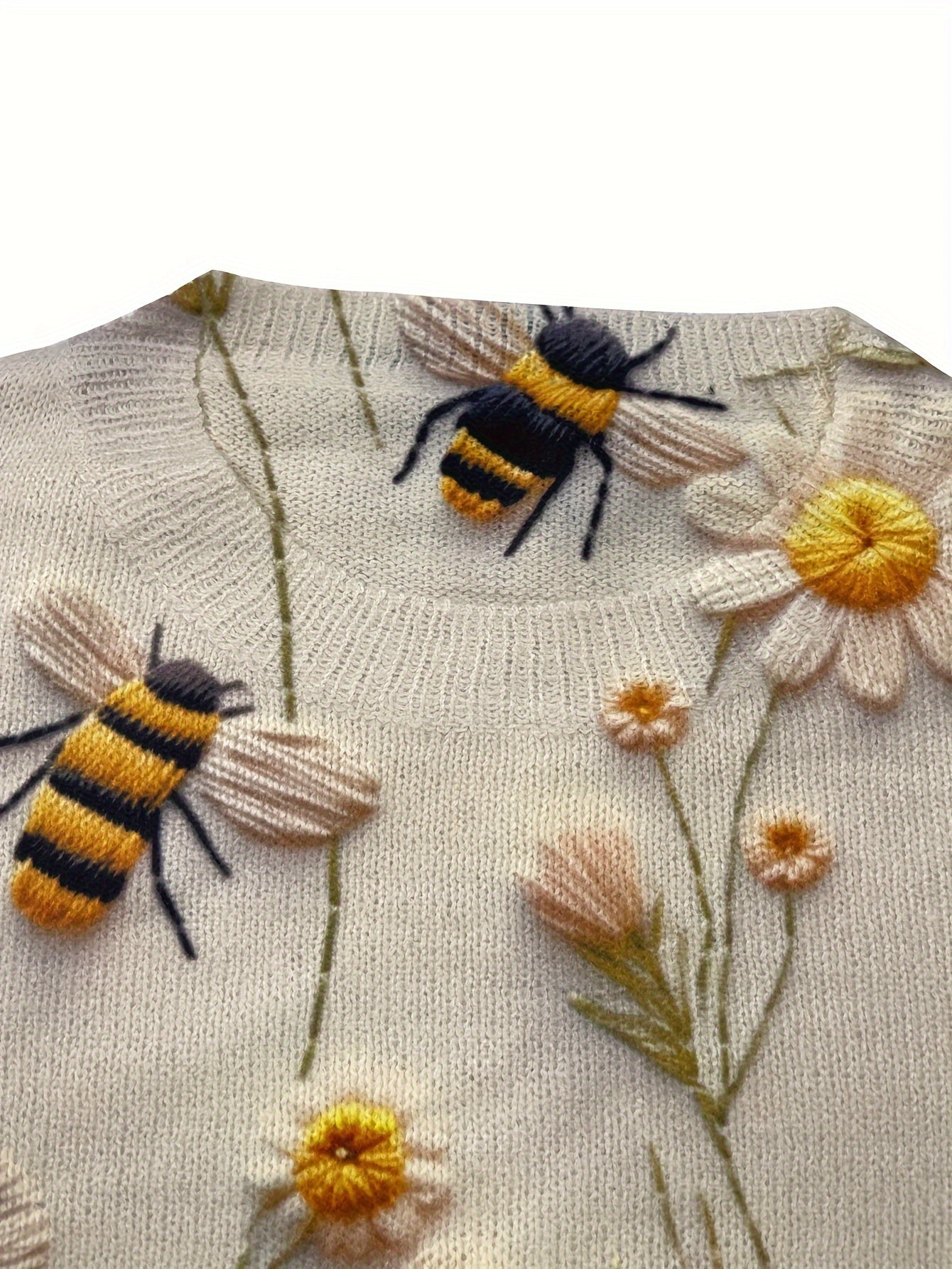 Lumachic Daisy & Bee Knit Sweater 🐝