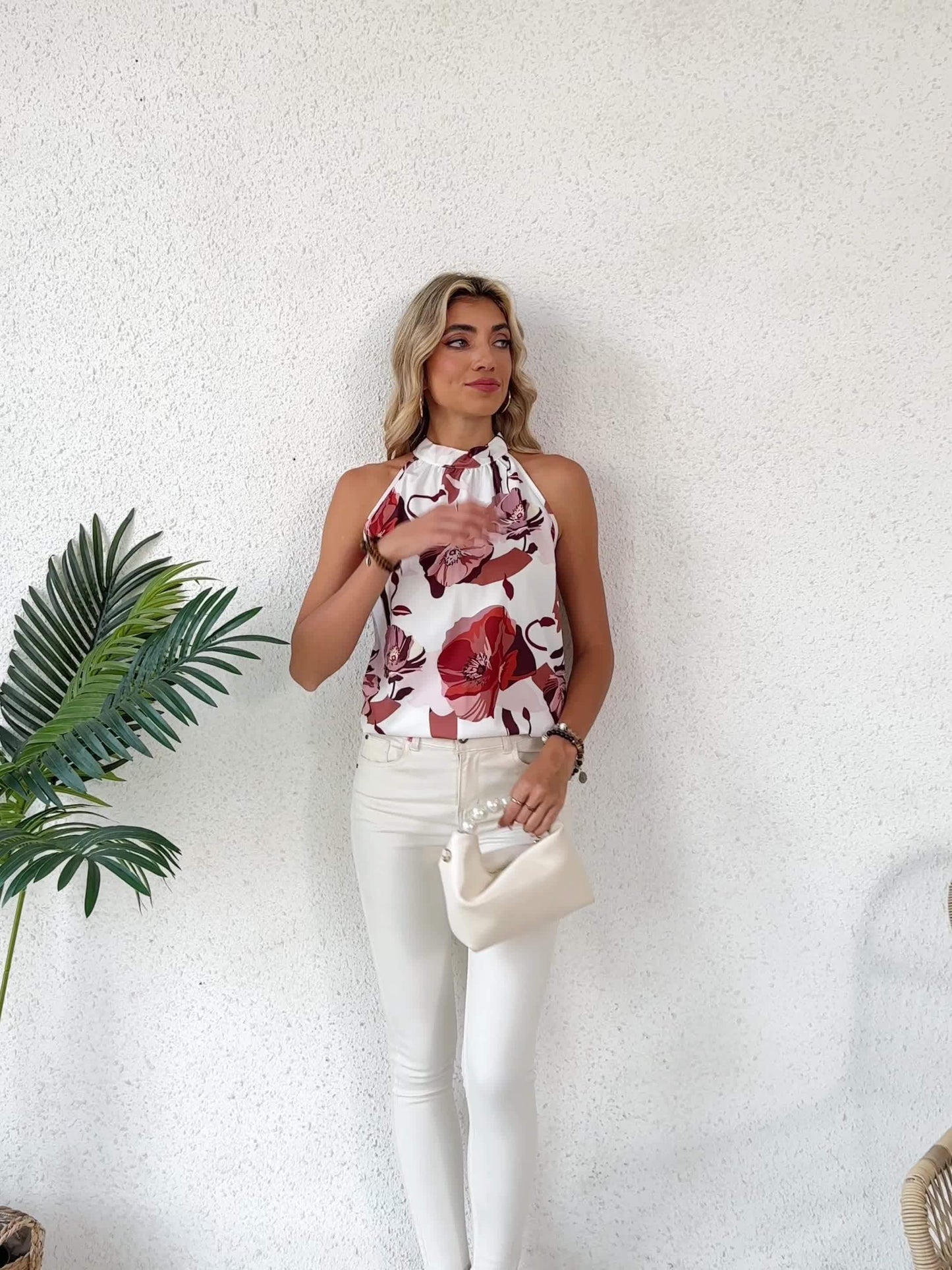 Rosé Bloom Halter