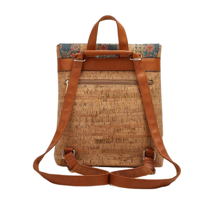 Cork backpack with brown straps on a beige background, featuring Studio Nyssalie logo.
